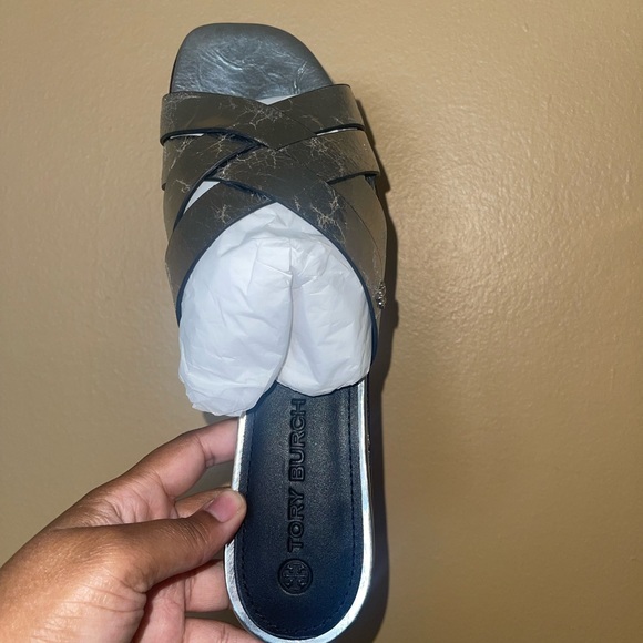Tory Burch City Slide color silver size 10 - Picture 4 of 8